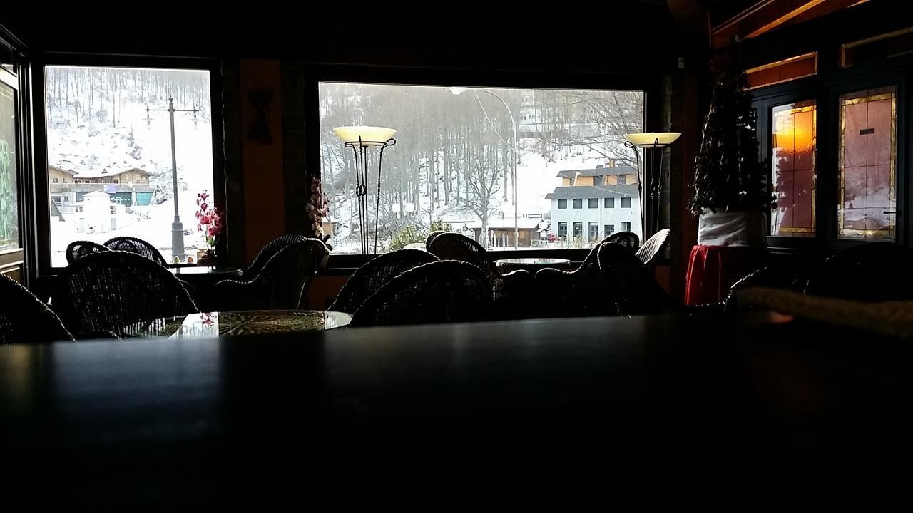 Albergo Diana Cerreto Laghi Luaran gambar
