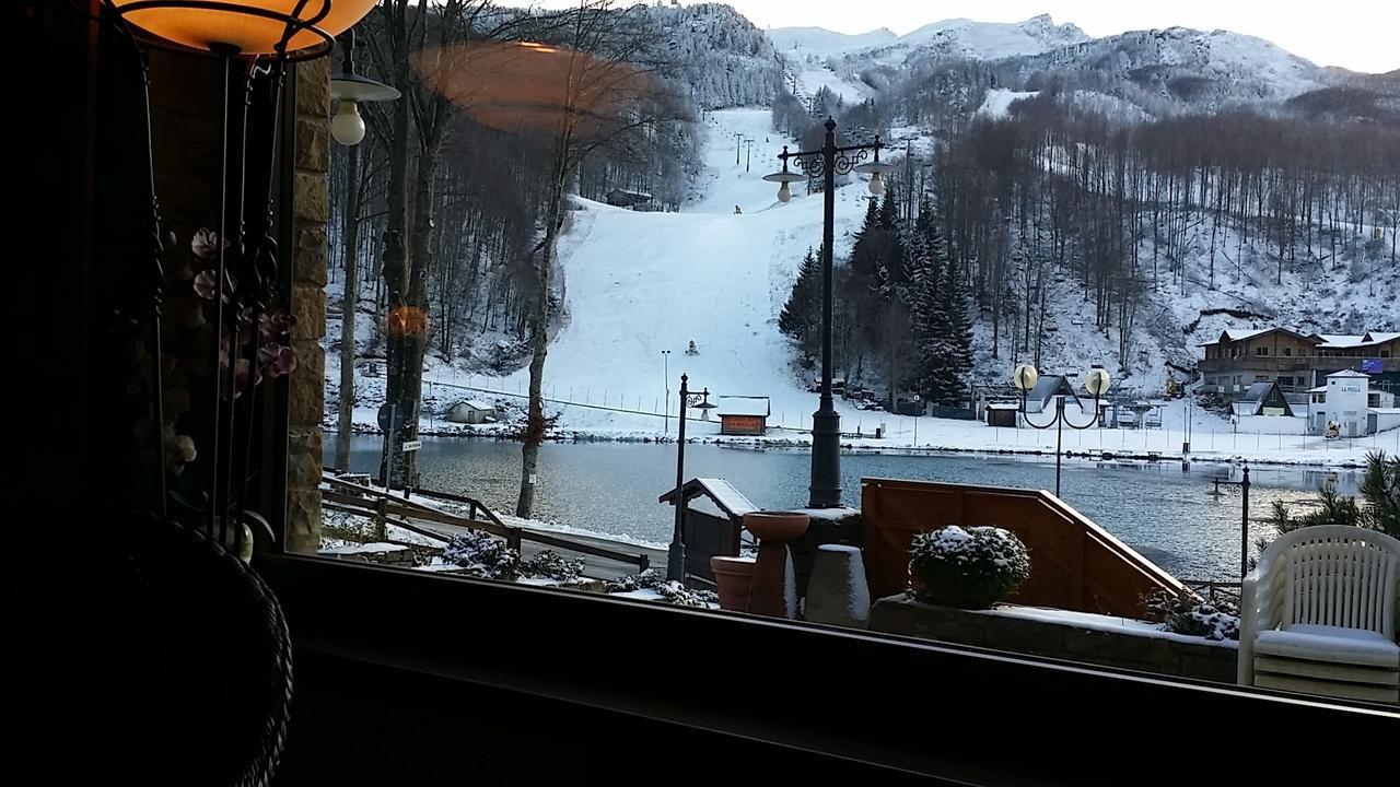 Albergo Diana Cerreto Laghi Luaran gambar