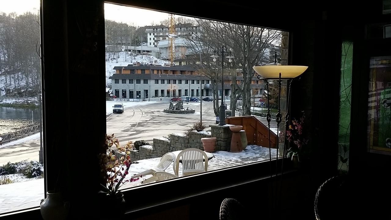 Albergo Diana Cerreto Laghi Luaran gambar