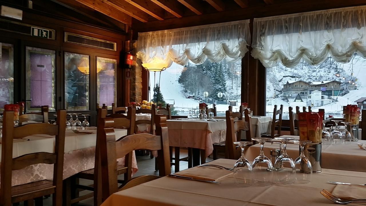 Albergo Diana Cerreto Laghi Luaran gambar