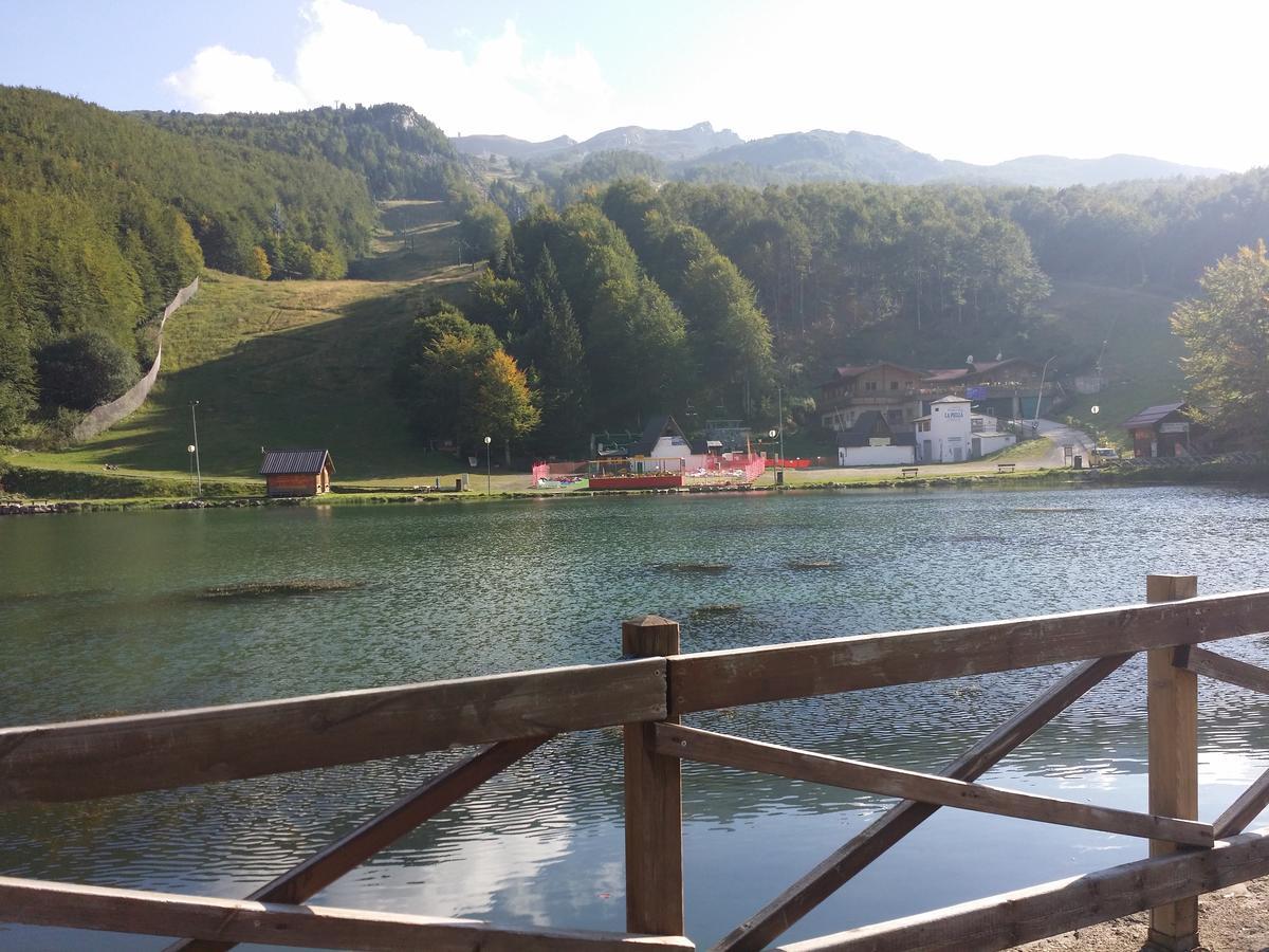 Albergo Diana Cerreto Laghi Luaran gambar