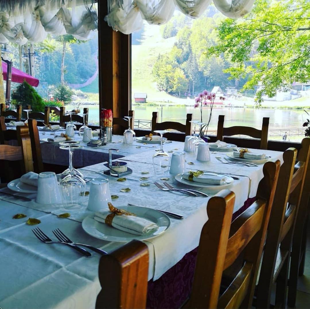 Albergo Diana Cerreto Laghi Luaran gambar