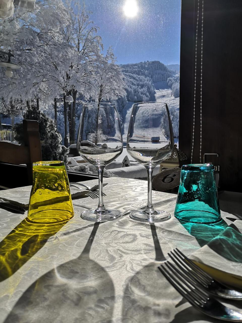 Albergo Diana Cerreto Laghi Luaran gambar