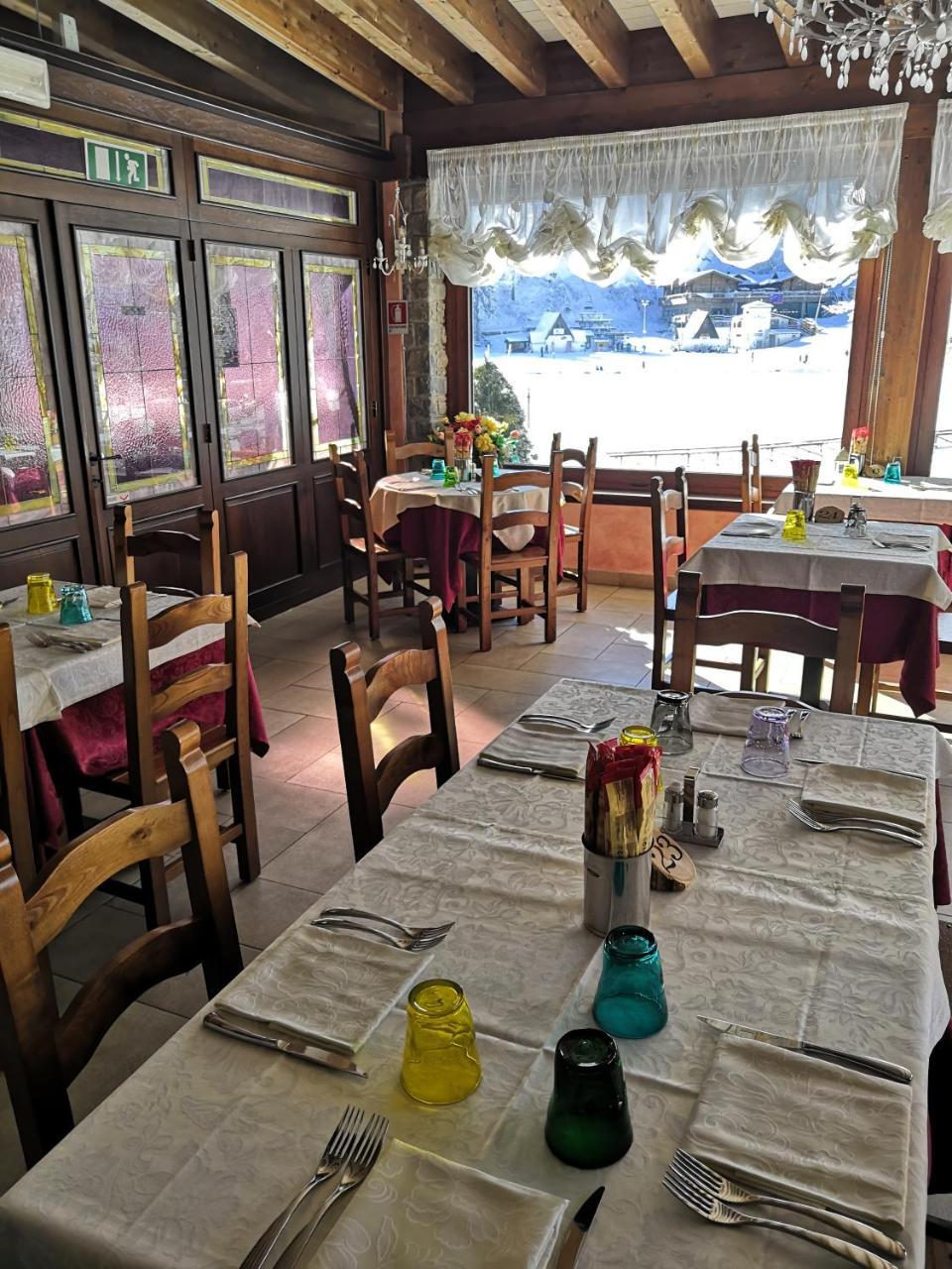 Albergo Diana Cerreto Laghi Luaran gambar